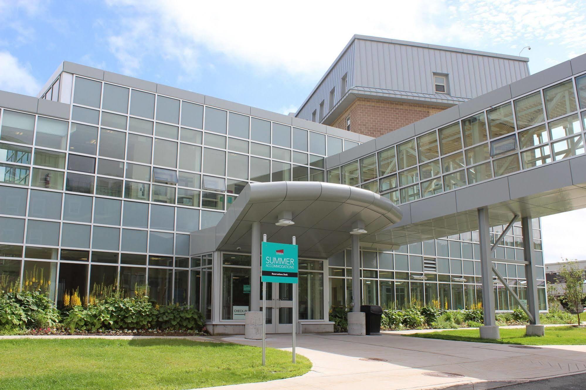 Memorial University セントジョンズ エクステリア 写真