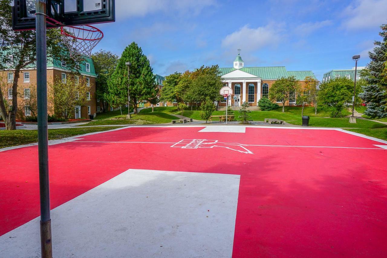 Memorial University セントジョンズ エクステリア 写真