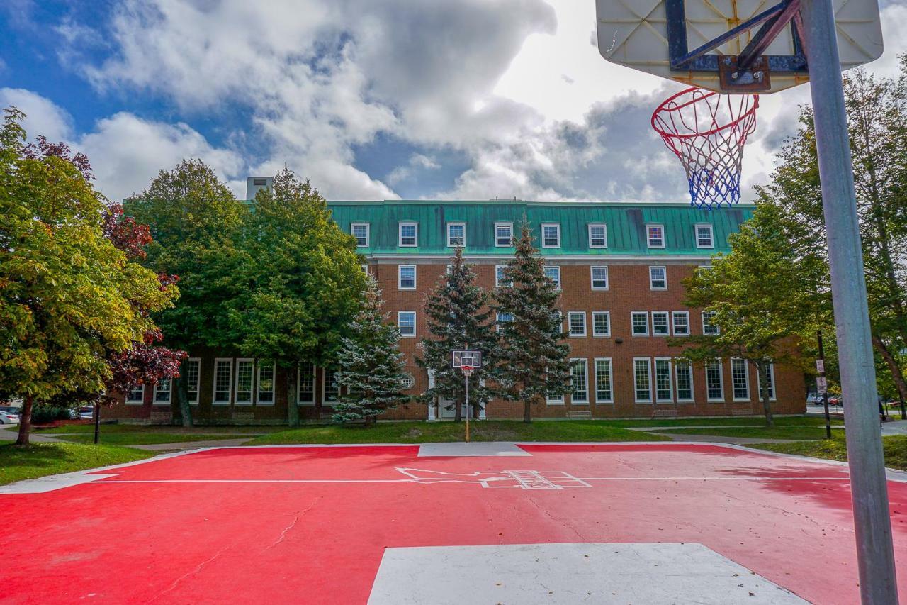 Memorial University セントジョンズ エクステリア 写真